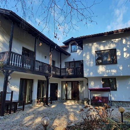 Guest House Ela Dolna Banya Exterior photo