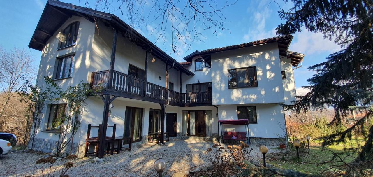 Guest House Ela Dolna Banya Exterior photo